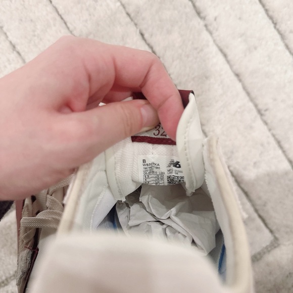 NEW NEW BALANCE 327 SNEAKERS Moonbeam / Classic Burgundy - Picture 8 of 11